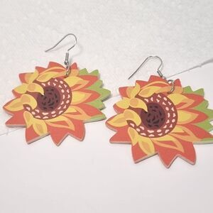 👋 Fun Sunflower Earrings 3/$20 Mix And Match